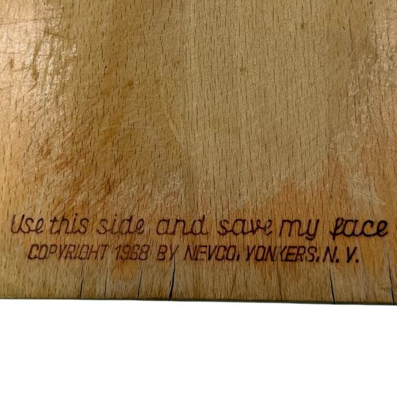 Vintage MCM Wooden Cutting Board Folk Art Dutch Girl Design 14"x7" Kitchen Decor - Picture 5 of 8